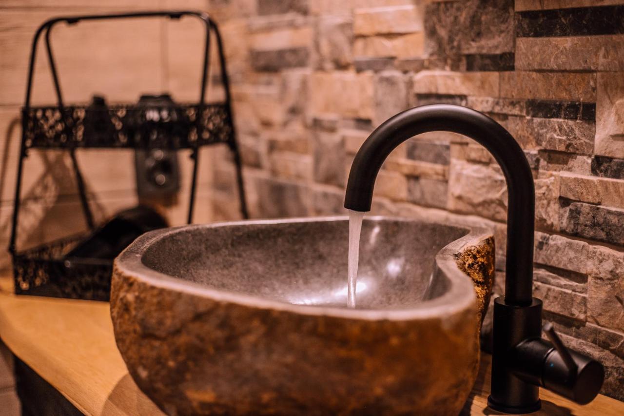 B&B En Wellness De Waalhoeve Angerlo ภายนอก รูปภาพ