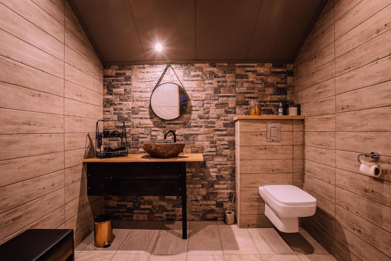 B&B En Wellness De Waalhoeve Angerlo ภายนอก รูปภาพ